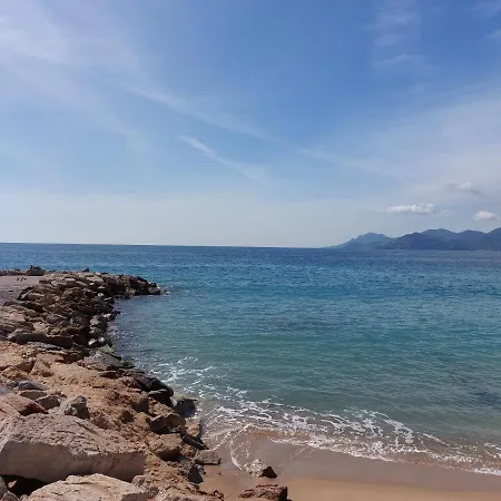 Place Suquet Appartement Cannes