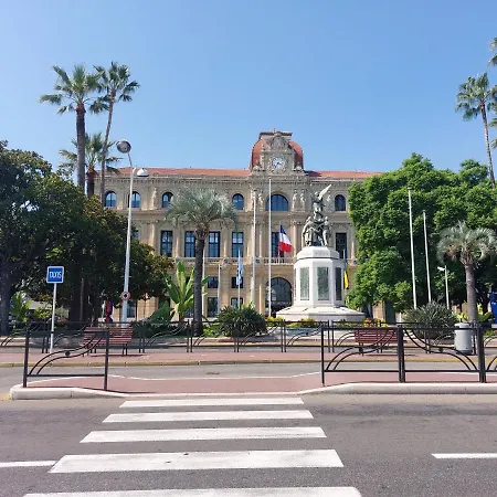 - Place Du Suquet Apartment Cannes