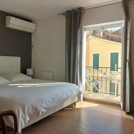Apartment - Place Du Suquet *