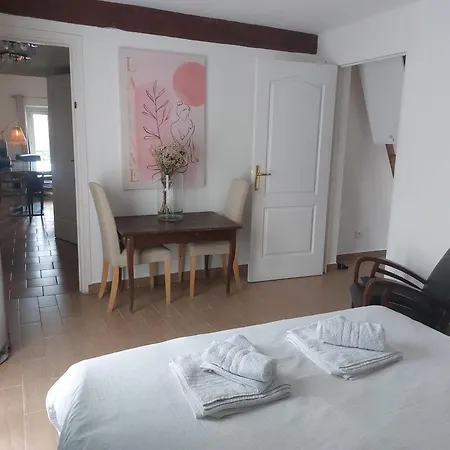 Apartment - Place Du Suquet